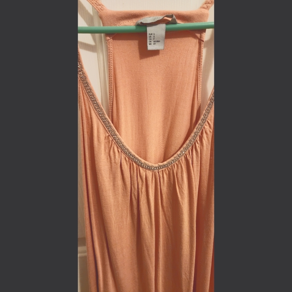 Peach Tank-Top - Picture 2 of 5